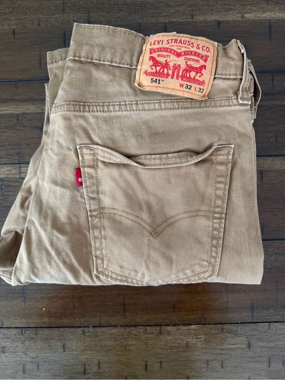 Levi's 541 Relaxed Men’s Jeans — Tan